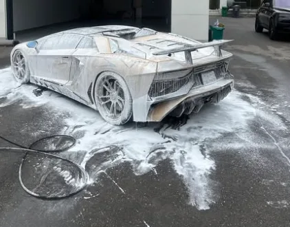 Lamborghini foam bath